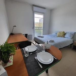 Appart hôtel Neoresid Trefilerie, Saint-Etienne (Loire)